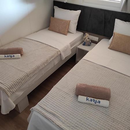 Mobile Home Katja Баньоле Екстериор снимка